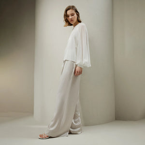 Blouse Blanche Élégante Femme – Manches Flottantes & Coupe Fluide