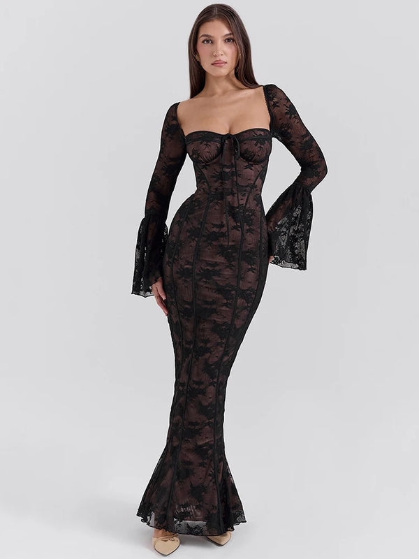 Robe Longue en Dentelle Dos Nu – Manches Évasées & Coupe Sexy