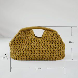 Sac Classique Tressé en Raphia – Élégance d’Été Réinventée