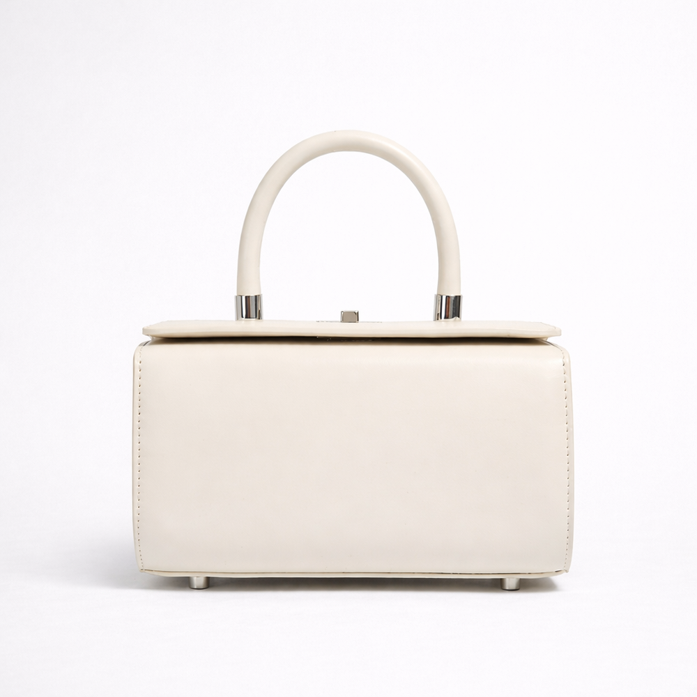 Sac à main femme structuré en cuir lisse – Design élégant