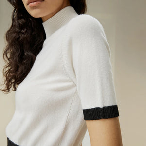 Pull Court Femme en 100% Cachemire – Col Montant et Manches Courtes Élégantes