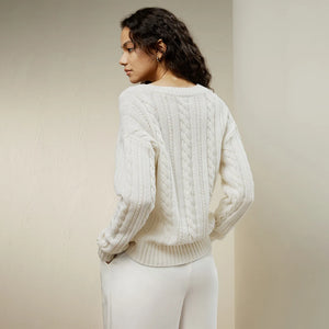 Pull Drapé Col V en Maille Torsadée – Laine & Cachemire