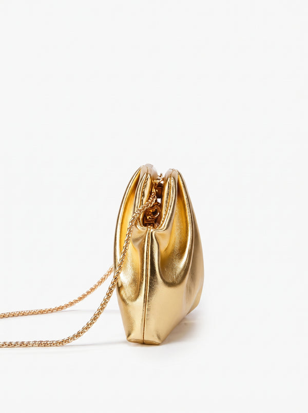 La Pochette Dorée — Clutch Plissé Métallisé Or Chaîne