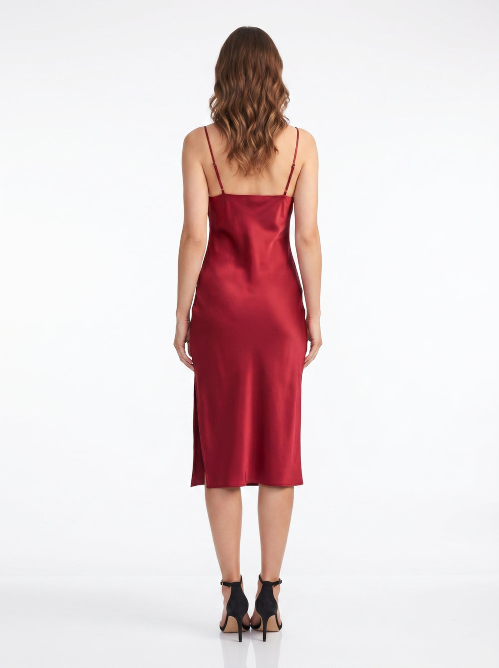 Robe midi en soie rouge à col bénitier – Elena