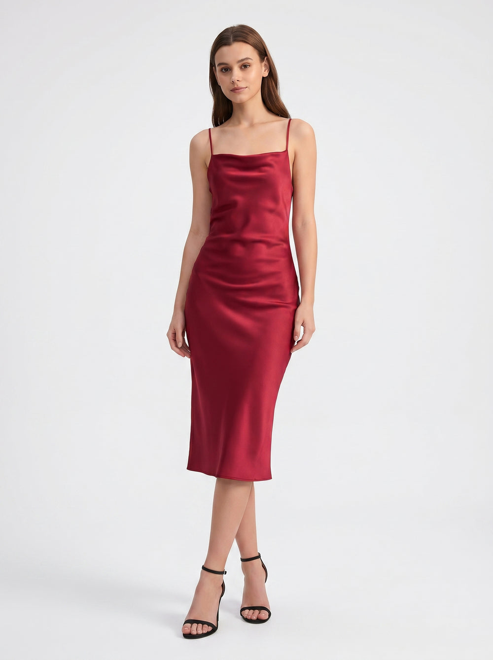 Robe midi en soie rouge à col bénitier – Elena
